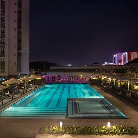 Citadines Central Binh Duong Thuan An Bagian luar foto