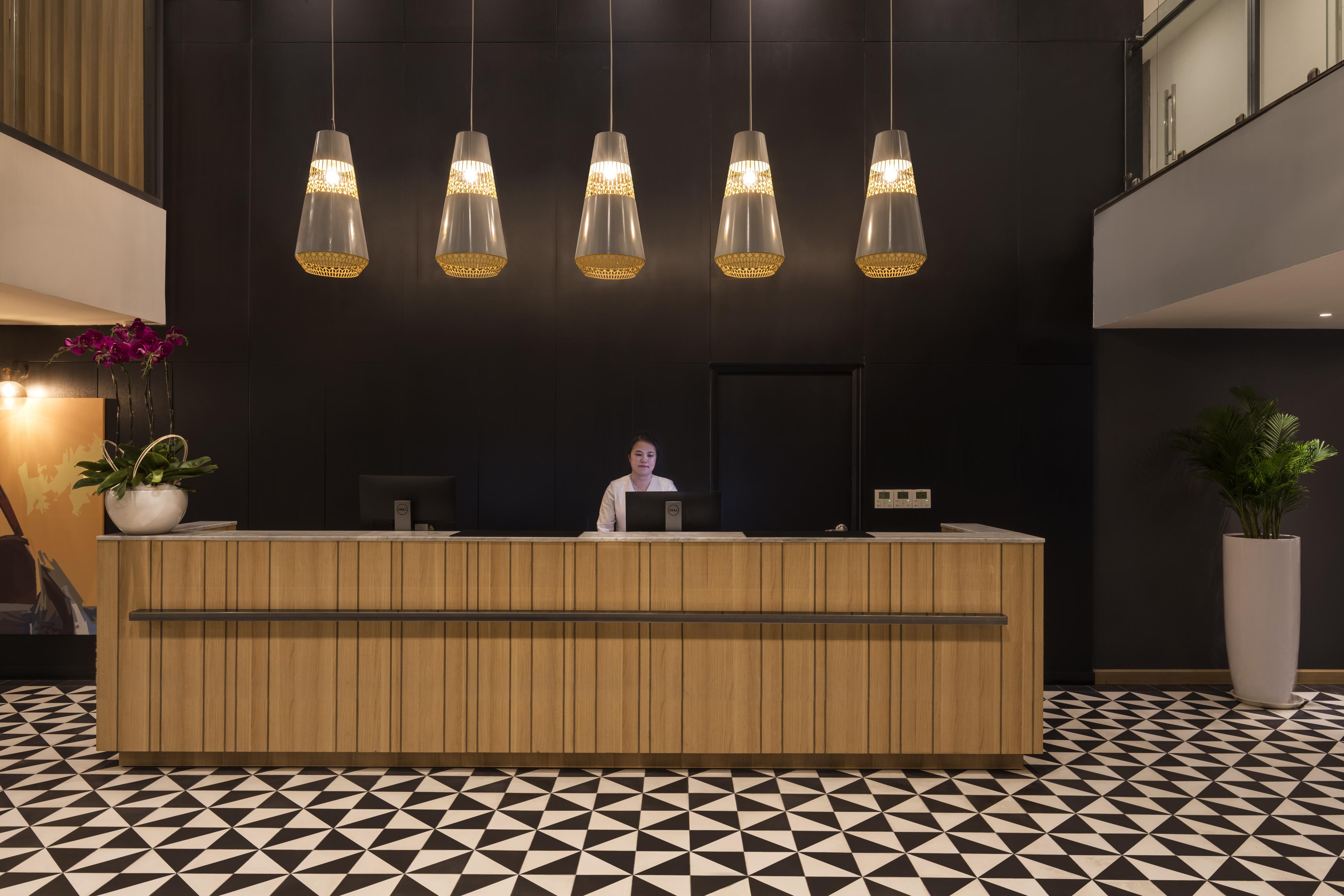 Citadines Central Binh Duong Thuan An Bagian luar foto