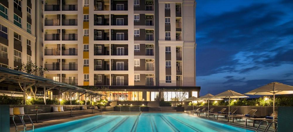 Citadines Central Binh Duong Thuan An Bagian luar foto