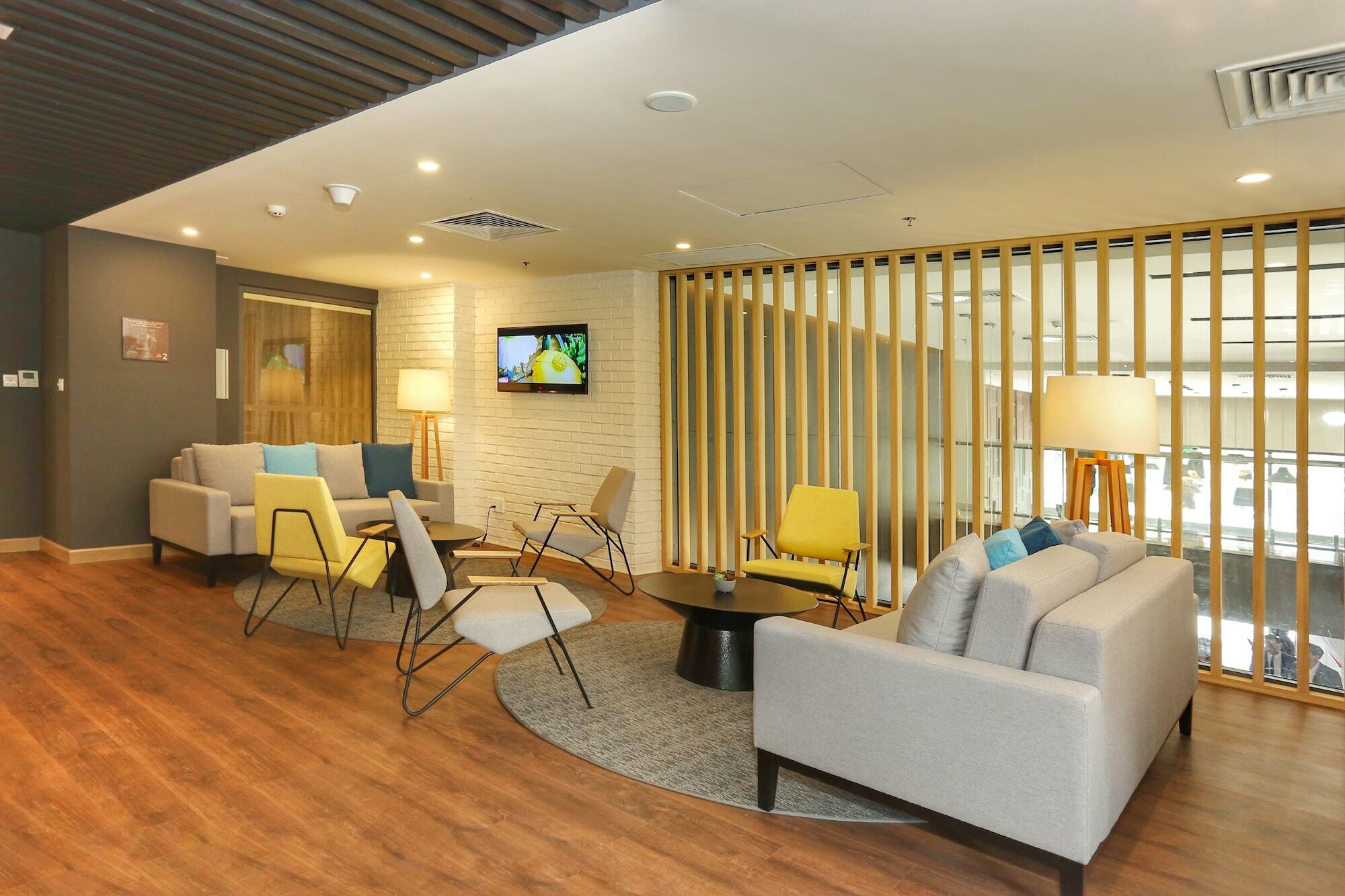 Citadines Central Binh Duong Thuan An Bagian luar foto