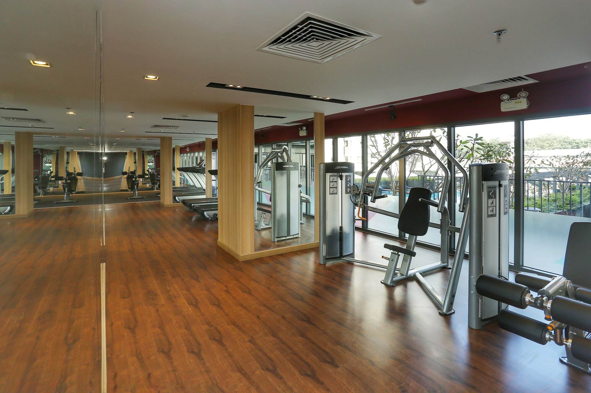 Citadines Central Binh Duong Thuan An Bagian luar foto